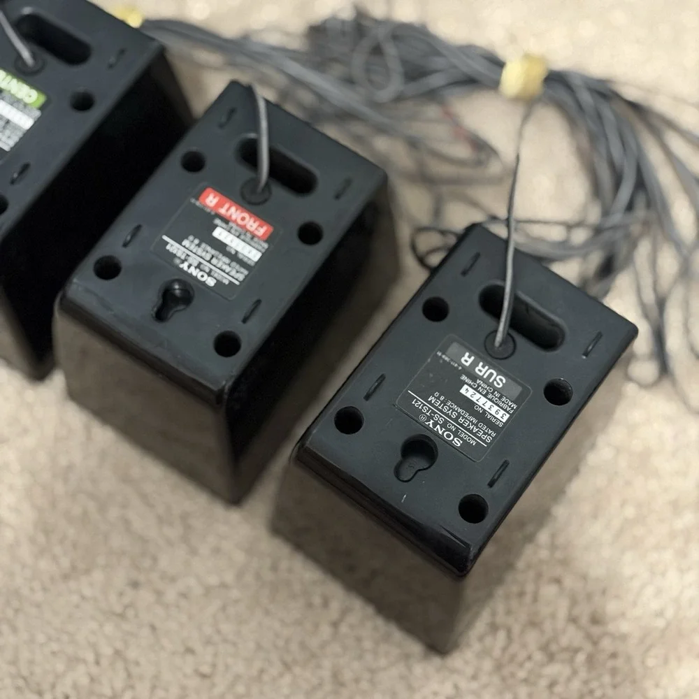 Sony Surround System SS-WS 121 + 1 SS-CT121 & 4 SS-TS121 Speakers UNTESTED